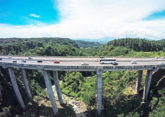 1 April, Jembatan Cisomang Dibuka untuk Kendaraan Bobot Maksimum 10 Ton